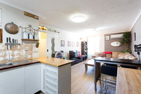 The Original Fremantle Apartment - Accommodation Sunshine Coast 2