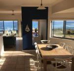 Ocean Views 4 Ocean Street air conditioned luxury with beautiful ocean views - Accommodation Sunshine Coast
