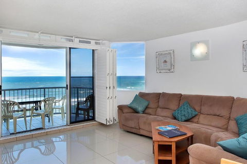 Monterey Lodge Unit 10 27 Warne Terrace. Kings Beach - Accommodation Sunshine Coast 5