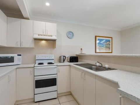 Walk On Birubi 1 / 40 Ocean Ave Pet Friendly WIFI Boat Parking & Water Views - Accommodation Sunshine Coast 3