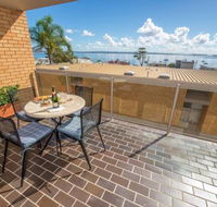 7 The Crest 6 8 Tomaree St. Stunning unit with Spectacular Water Views. - Accommodation Sunshine Coast