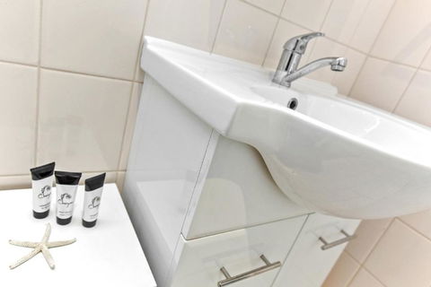 Smugglers Resort Style Apartments No 9 - Accommodation Sunshine Coast 5