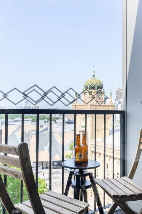 LUCY Stylish City Vibe & Views - Accommodation Sunshine Coast 5