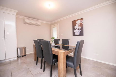 Wonderful Windred Modern Comfy Quiet - Accommodation Sunshine Coast 2