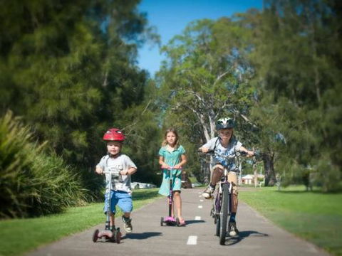 Wangi Lakehouse Renovated Lake Macquarie Lakefront Location - Accommodation Sunshine Coast 1