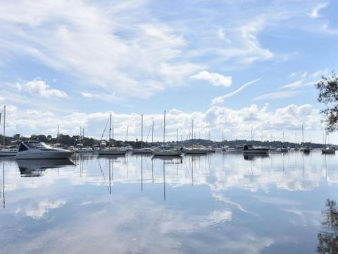 Wangi Lakehouse Renovated Lake Macquarie Lakefront Location - Accommodation Sunshine Coast 2
