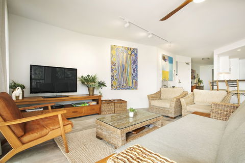 Apartment 2 Surfside - Accommodation Sunshine Coast 6