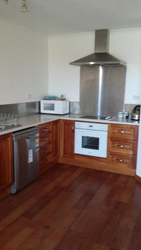 St Helens On The Bay Apartments - Accommodation Sunshine Coast 5