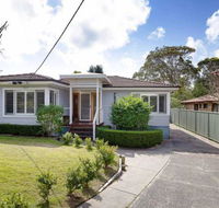 Rubys Retreat 44 Achilles Street pet friendly aircon  boat parking - Accommodation Sunshine Coast
