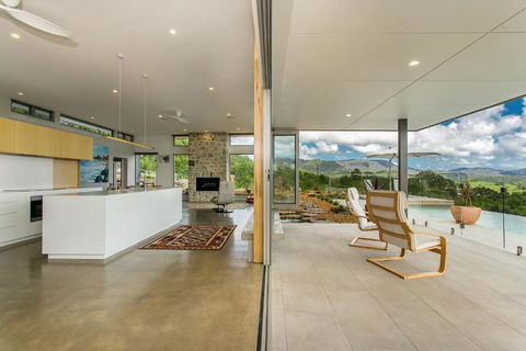 The Springs - Accommodation Sunshine Coast 1