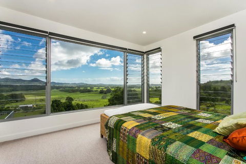 The Springs - Accommodation Sunshine Coast 4