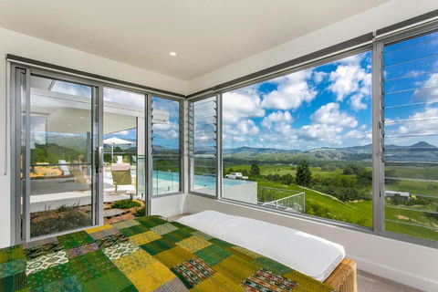 The Springs - Accommodation Sunshine Coast 5