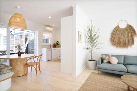 Pine At Arlos Refined Luxury In Glenelg - Accommodation Sunshine Coast 1