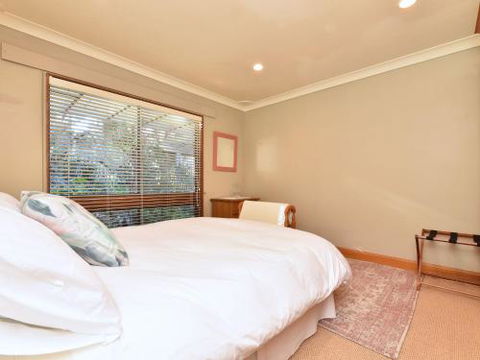 Wangi Waterfront Delight 4br Waterfront Reserve Home - Accommodation Sunshine Coast 4