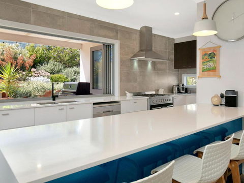 Blue Waves - Accommodation Sunshine Coast 6