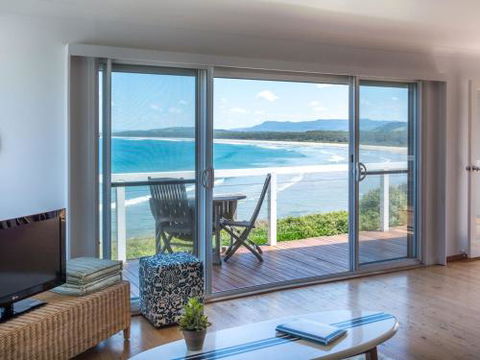 90 OCEANS EDGE Gerroa 4pm Check Out Sundays - Accommodation Sunshine Coast 0
