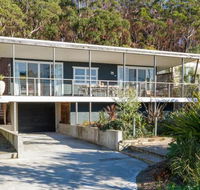 Palmwood at Hyams Beach 4pm Check Out Sundays - Accommodation Sunshine Coast