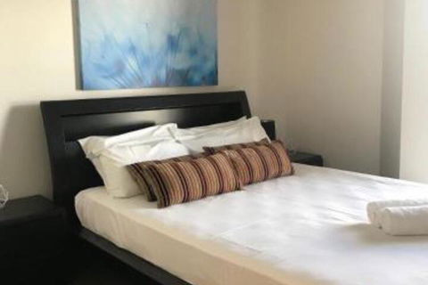 Townsville Strand Lighthouse Apartment 3 - Accommodation Sunshine Coast 6