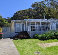Seagrass Beach House at Hyams 4pm Check Out Sundays - Accommodation Sunshine Coast