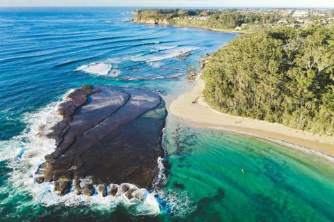 Stunning Clifftop Location 213 Mitchell Pde - Accommodation Sunshine Coast 4