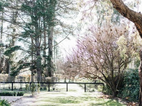 KIRRIEMUIR Burradoo Southern Highlands 4pm Check Out Sunday - Accommodation Sunshine Coast 1