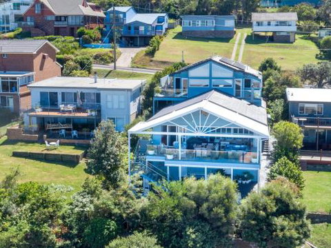 NANNY & POPPYS BEACH HOUSE Gerroa 4pm Check Out Sundays - Accommodation Sunshine Coast 0