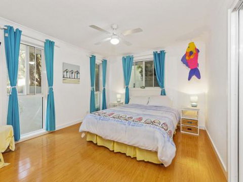 NANNY & POPPYS BEACH HOUSE Gerroa 4pm Check Out Sundays - Accommodation Sunshine Coast 2