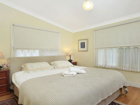Rose Cottage Bowral Southern Highlands - Accommodation Sunshine Coast 4
