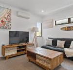 Rosebud Beachside Gem