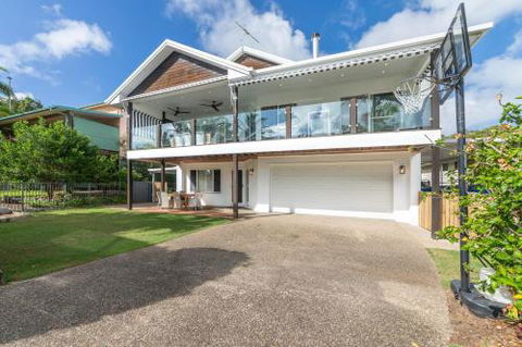 Beaches - Accommodation Sunshine Coast 0