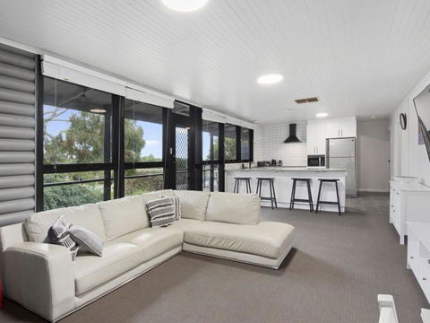 Silvers Anchor 2 Bennett Street - Accommodation Sunshine Coast 6