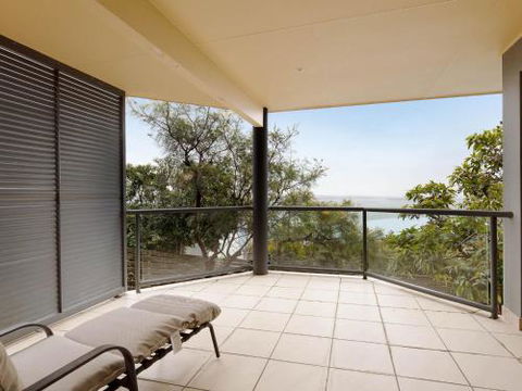 23 Wollomi Ave Stunning Water Views & WIFI - Accommodation Sunshine Coast 5