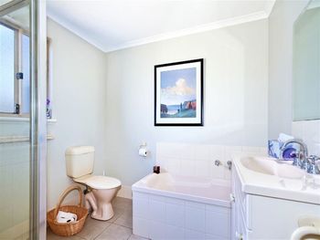 Tranquility - Accommodation Sunshine Coast 4