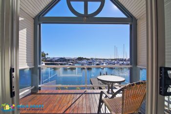 Harbourfront Retreat - Accommodation Sunshine Coast 1