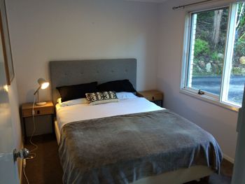 Quiet Rural Retreat With Spa - Accommodation Sunshine Coast 4