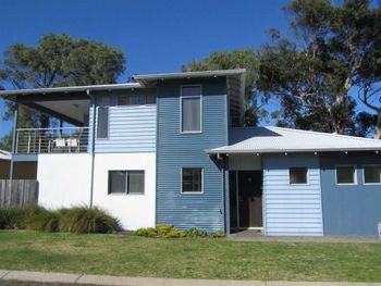 Waterside No 9 Blackwood Retreat - Accommodation Sunshine Coast 0