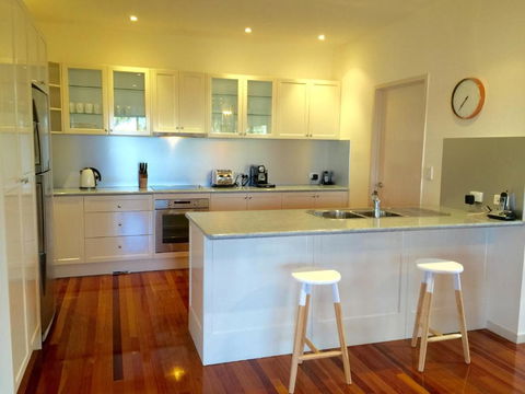 The Holiday House - Accommodation Sunshine Coast 5