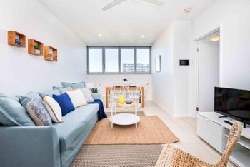Bright 2 Bedroom Seafoam Apartment - Accommodation Sunshine Coast 0