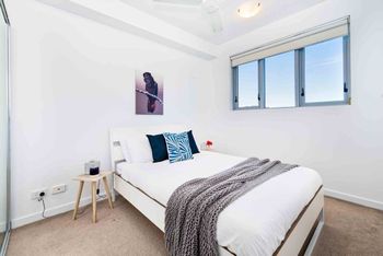 Bright 2 Bedroom Seafoam Apartment - Accommodation Sunshine Coast 1