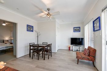 Renovated Apartment With Pool - Accommodation Sunshine Coast 4