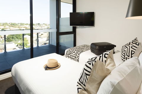 R Hotel Geelong - Accommodation Sunshine Coast 2
