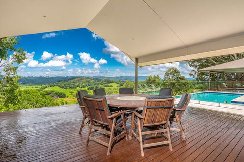 A PERFECT STAY - Serene Myocum - Accommodation Sunshine Coast 2