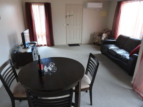Victoria Lodge Motor Inn And Apartments - Accommodation Sunshine Coast 5