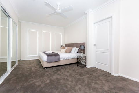 Wagga Apartments 1 - Accommodation Sunshine Coast 3