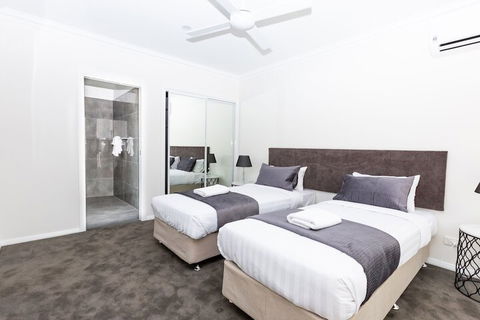 Wagga Apartments 1 - Accommodation Sunshine Coast 4