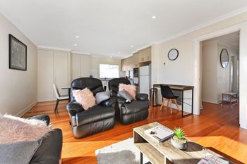 Spacious & Bright 4 Bedroom Home - Accommodation Sunshine Coast 1