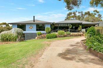 Juggle House - Accommodation Sunshine Coast 4