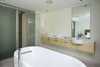 Blue On Blue Apartment 811 - Accommodation Sunshine Coast 6