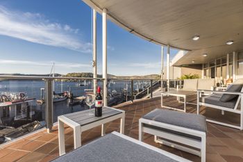 3 Bedroom Waterfront Penthouse On The Hawkesbury - Accommodation Sunshine Coast 6