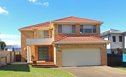 DAY DREAMING On DONLAN - Accommodation Sunshine Coast 0